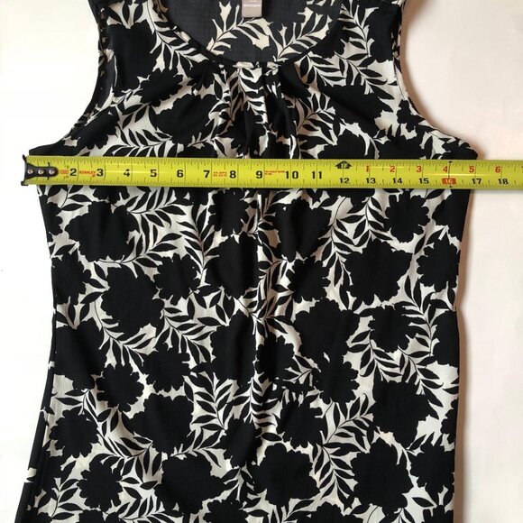 Banana Republic, Black & White, Sleeveless, flowy top, w/ floral print, Sz: S - Picture 6 of 7